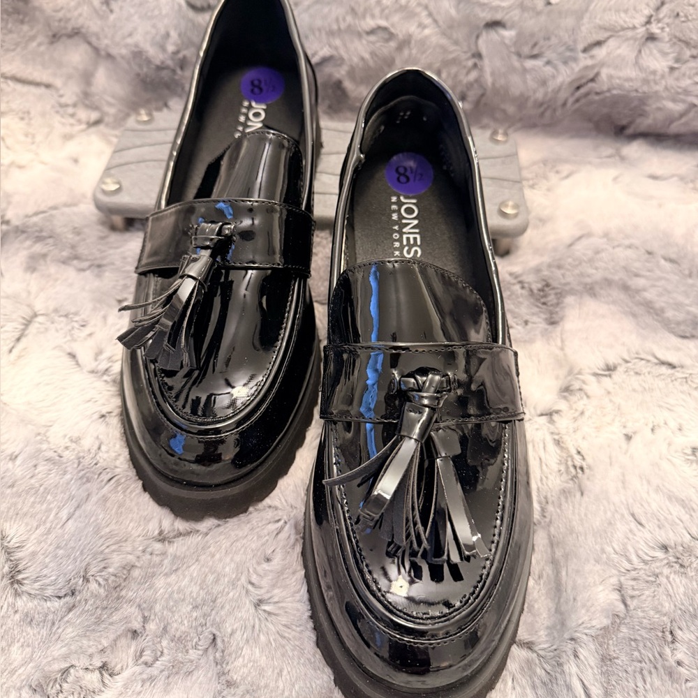 Black Jones New York Loafers with Tassels and Chunky Heel